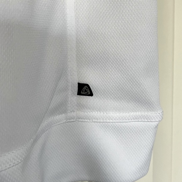 🍓 2 for $13 NWOT - White Jockey polo - size S - Picture 2 of 4